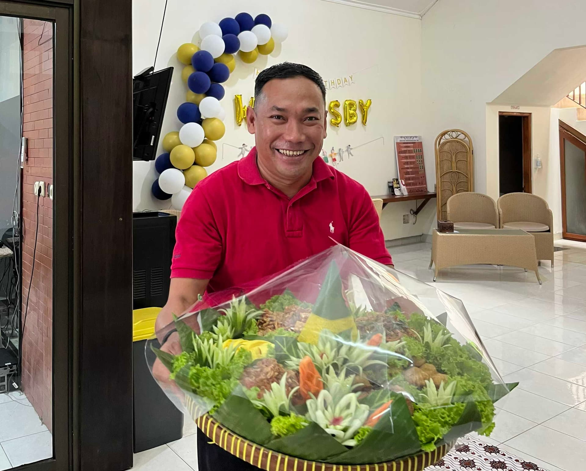 tumpeng hut 44 wisma bahasa